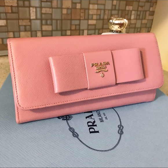 Prada Handbags - SOLD ✖️